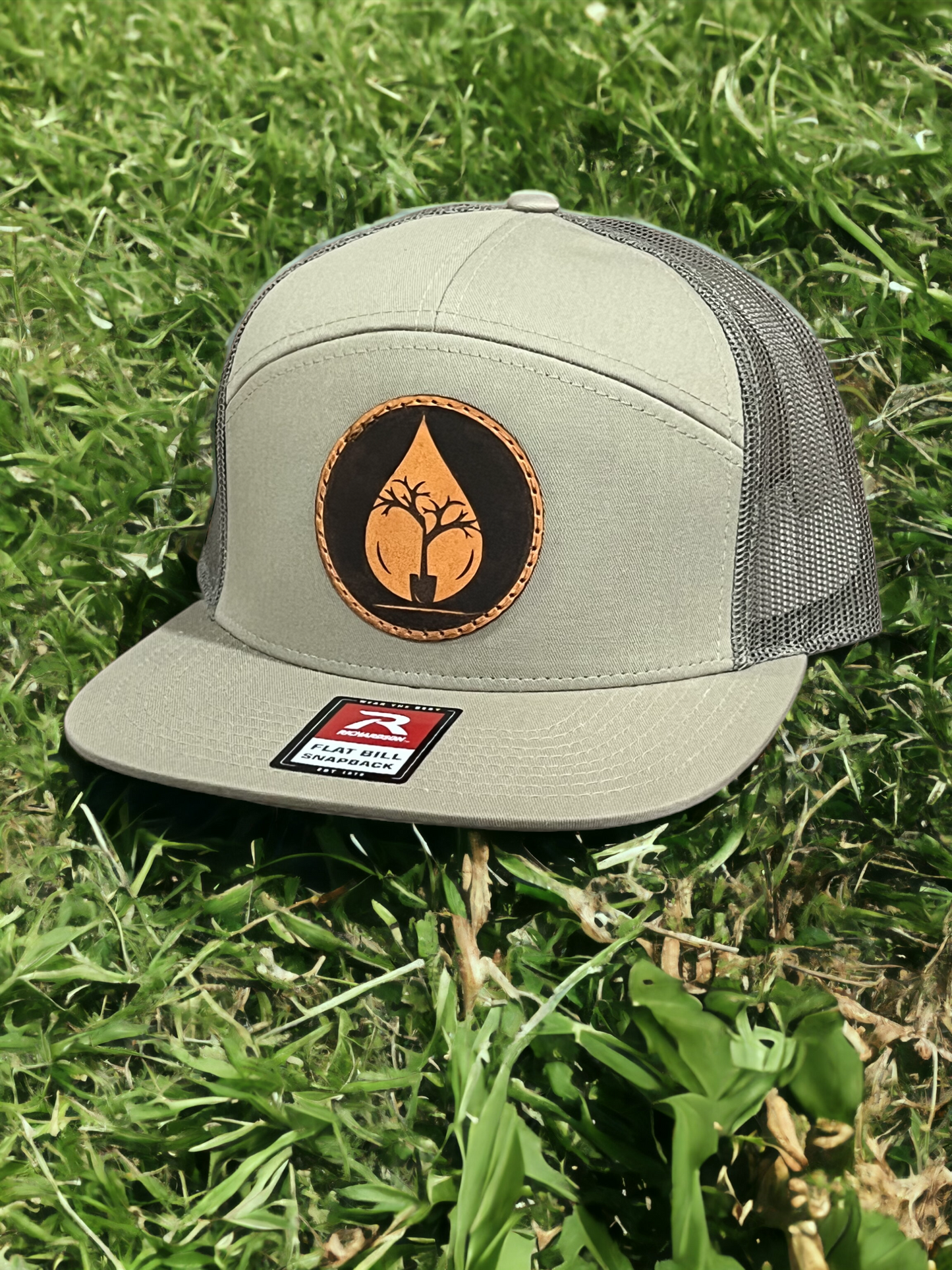 Custom Logo - Richardson 7 Panel